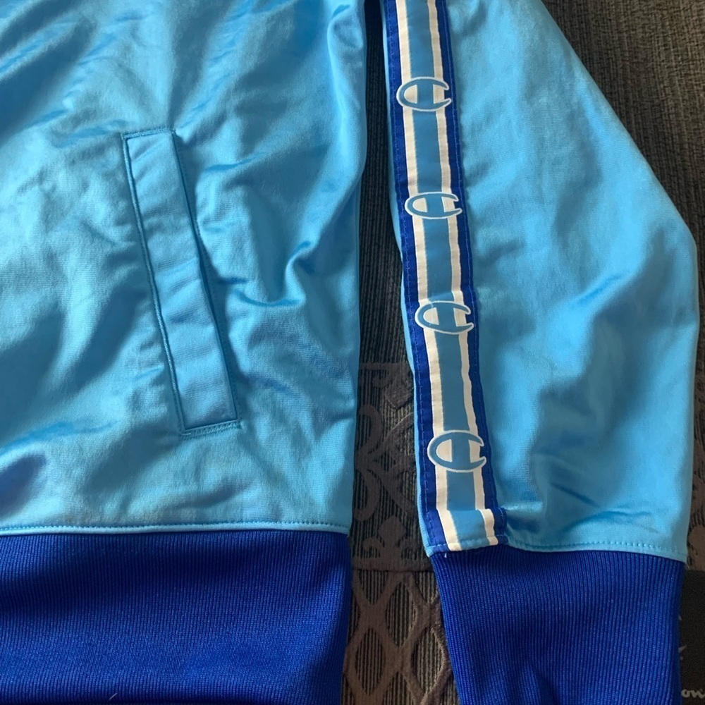 New Vintage Champion C Logo Track Jacket Athletic Performance Blue Large - Picture 9 of 16